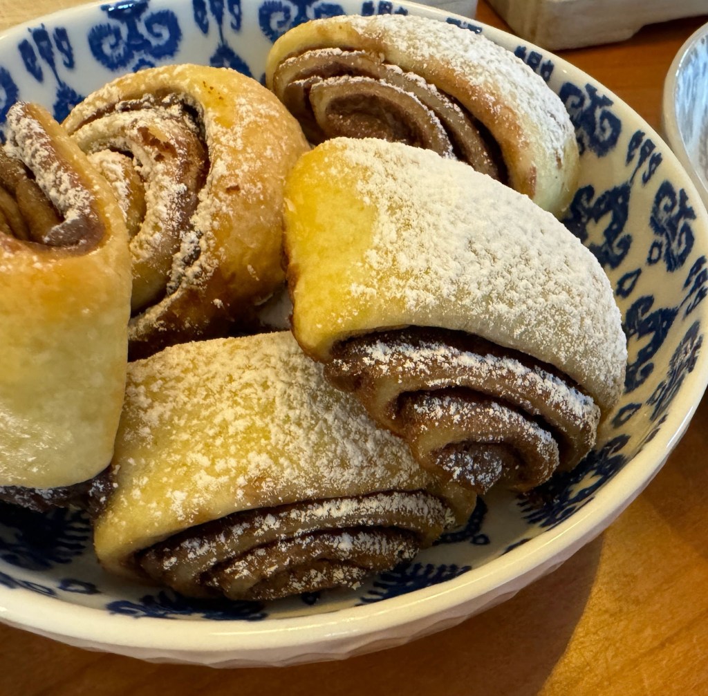 2 minutes Sweet Filled Rolls Cookies (with store bought shortcrust&nbsp;dough)