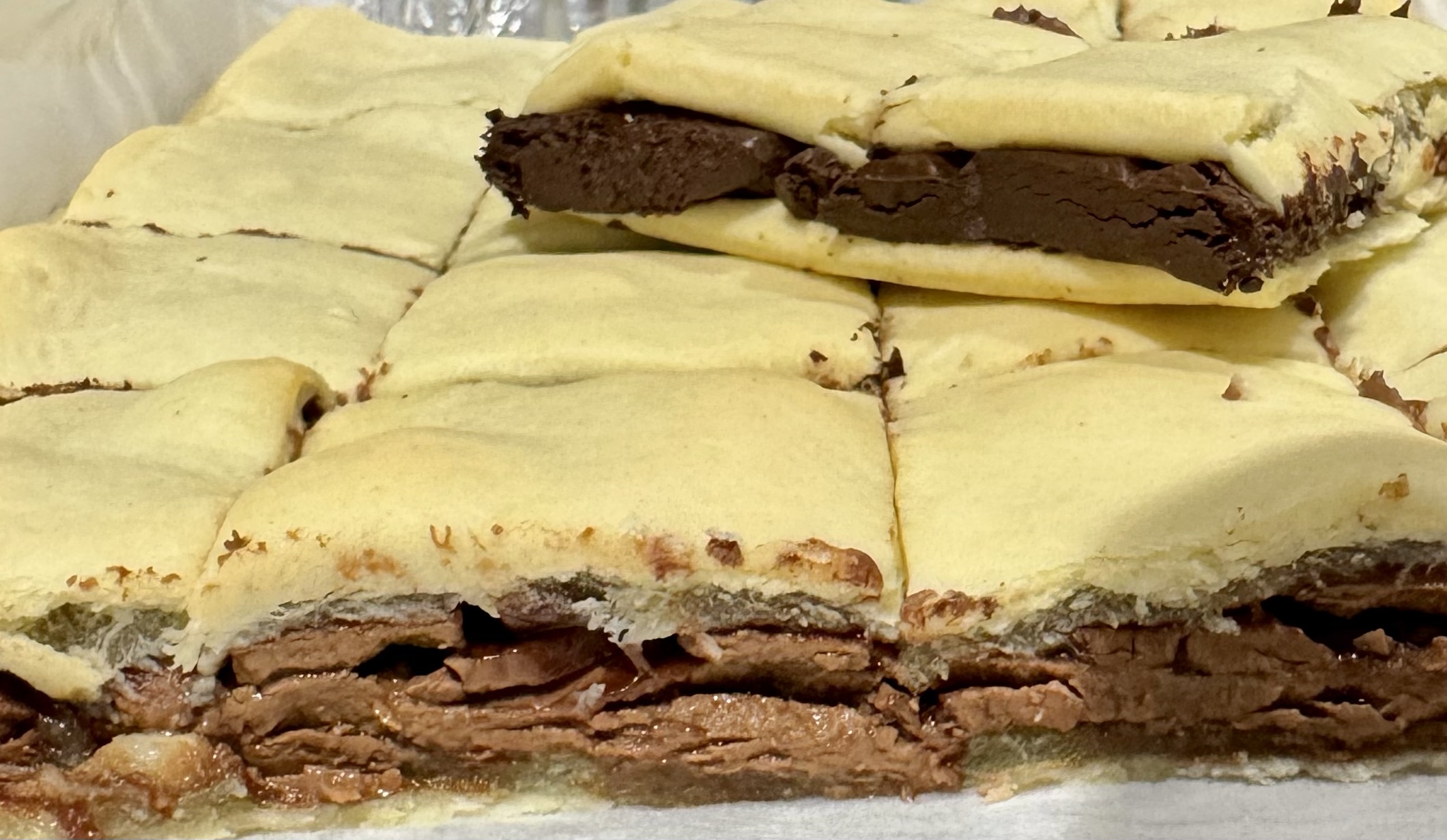 Chocolate-Filled Cookie Squares with Store-Bought Shortcrust Dough