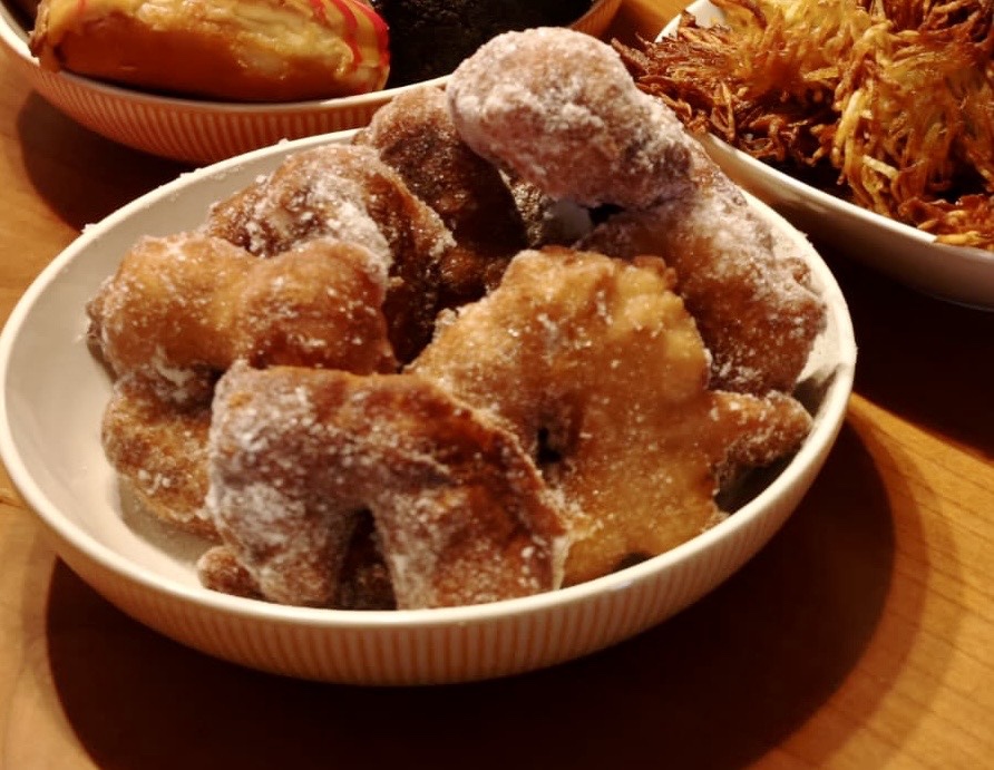 The Perfect Sfinj Recipe ספינג׳ (Moroccan Doughnuts)