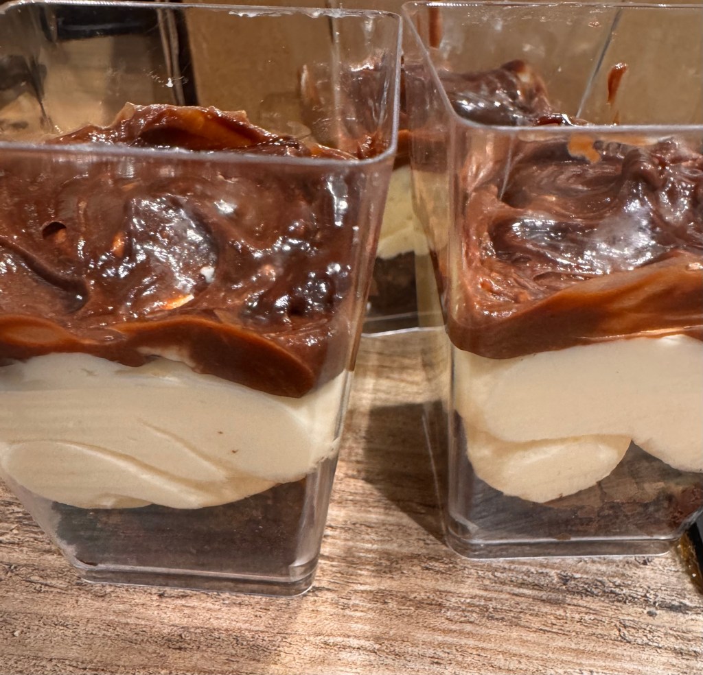 Tri colour cake or in personal&nbsp;cups